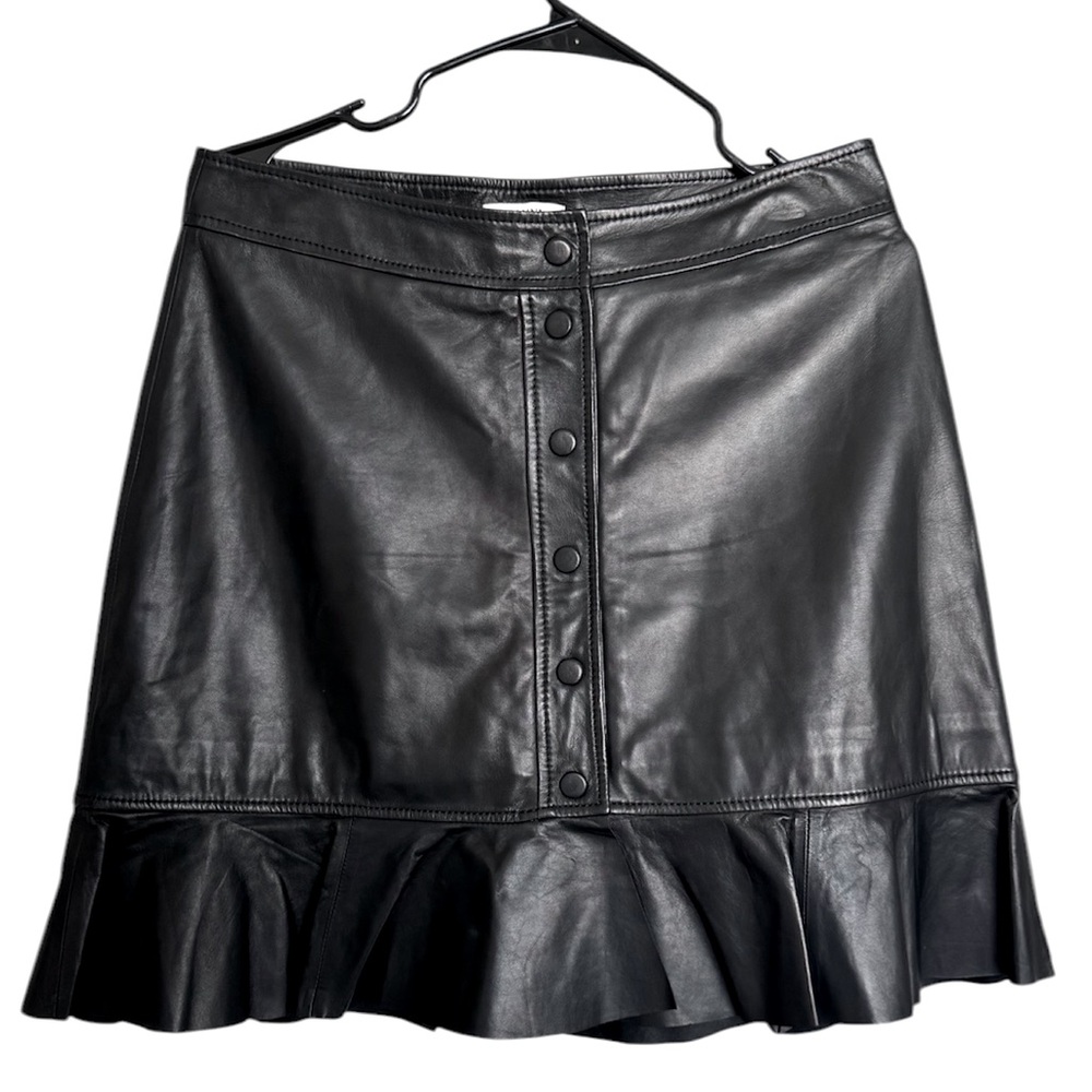 ✨ GANNI Rhinehart Leather Skirt ✨